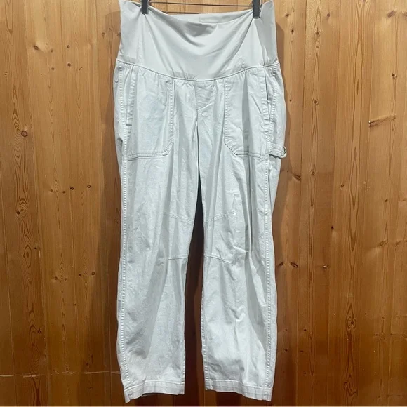 Maternity Utility Pant - Picture 3 of 9